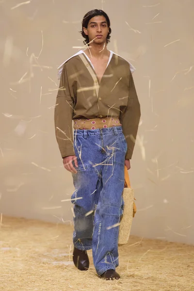 Look 33